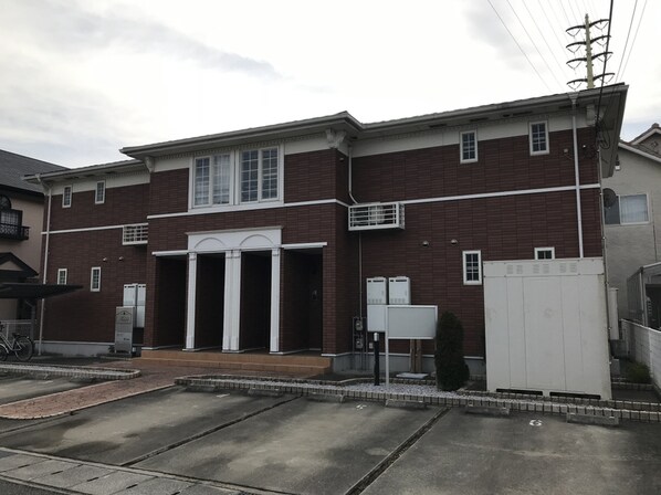 フィオーレの物件外観写真